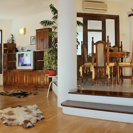 Art Milchevi Apartment